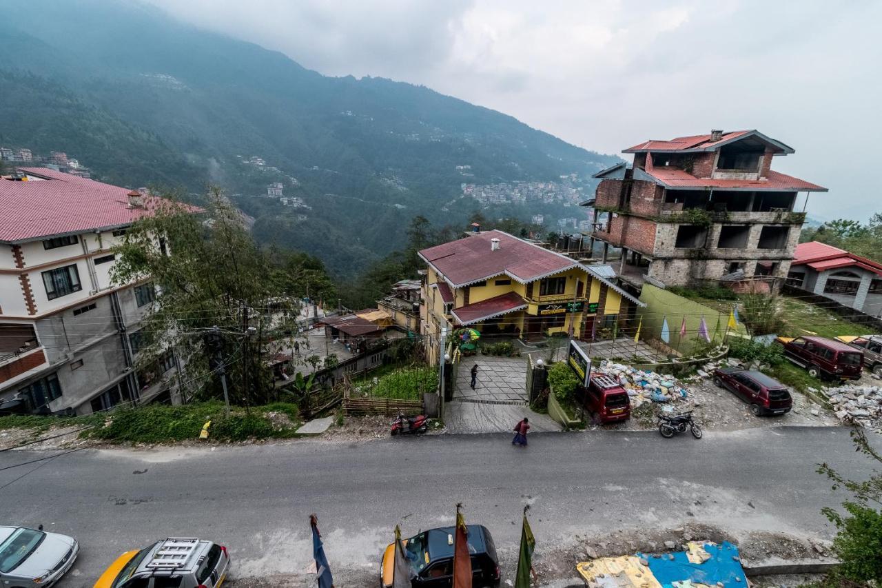 Maplewood Hotel & Spa Gangtok Eksteriør bilde
